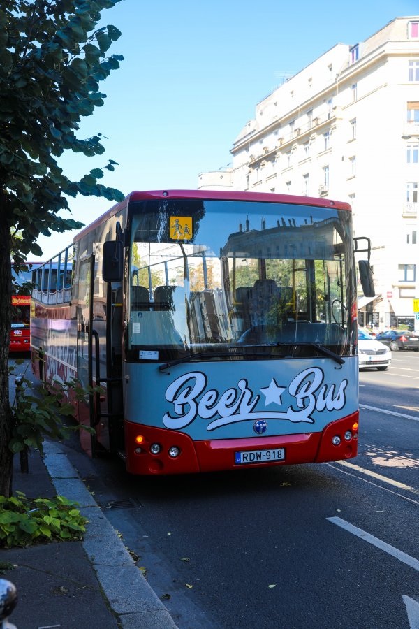 Feiern Sie Neujahr im BeerBus: Das ultimative Party-Erlebnis
