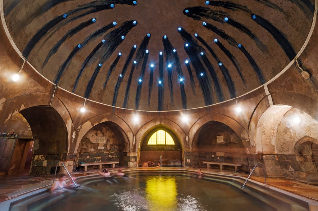 domed inner pool at Király baths