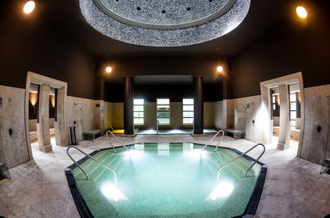 one of the indoor baths at pesterzsebeti bath